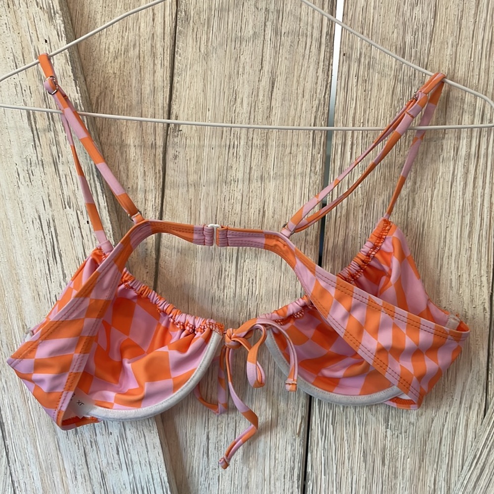 Aurelle Riza Checkered Bikini - Picture 5 of 11